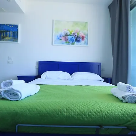 Sea'N Clear Suite Vendégház *