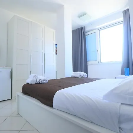 Sea'N Clear Suite Vendégház